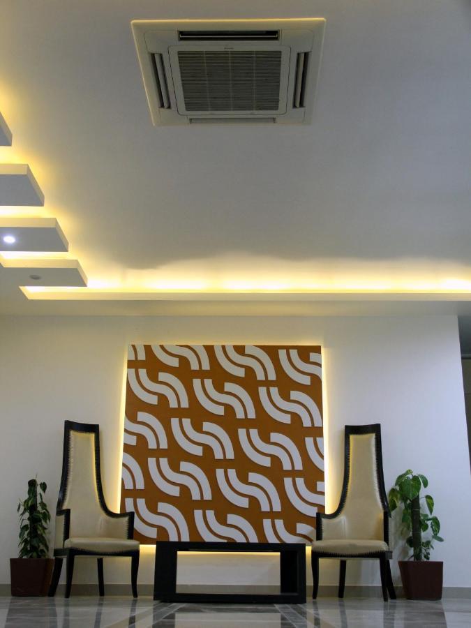 Hotel The Marque 마투라 외부 사진